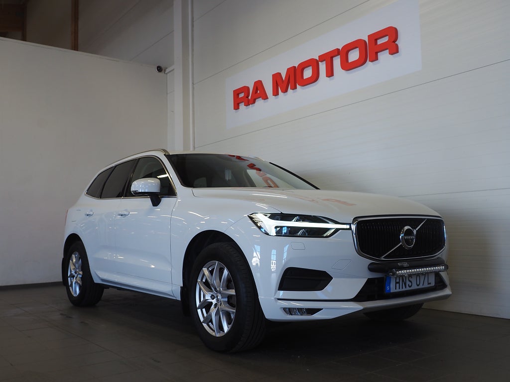 Volvo XC60 B4 AWD Geartronic Momentum 360° Pano Drag Navi Värm
