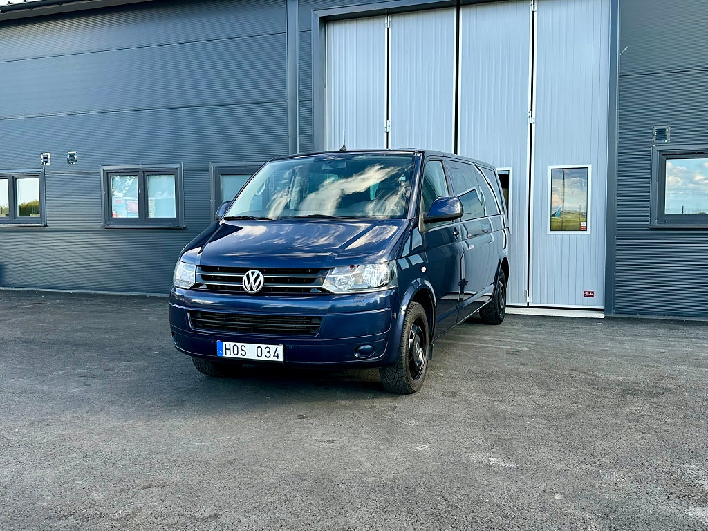 Volkswagen Caravelle 2.0 TDI 180hk BMT Comfortline,Lång, 8-sits,PDC, 1 ägare