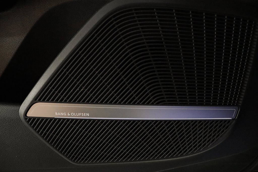 Audi Q5 55 TFSI e Quattro S-Line Evolution B&O Cockpit Luftfjädring Drag