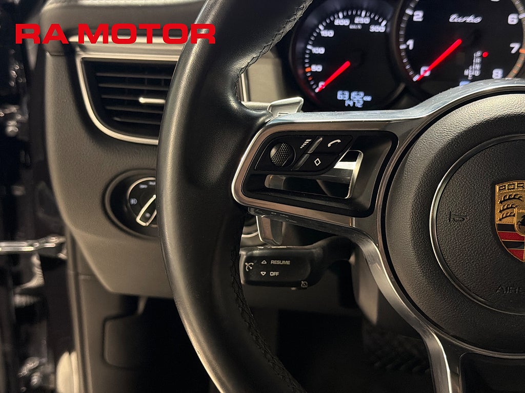 Porsche Macan Turbo 400hk |Sport Chrono|Pano|Bose|PDLS+|Värmare| 2018