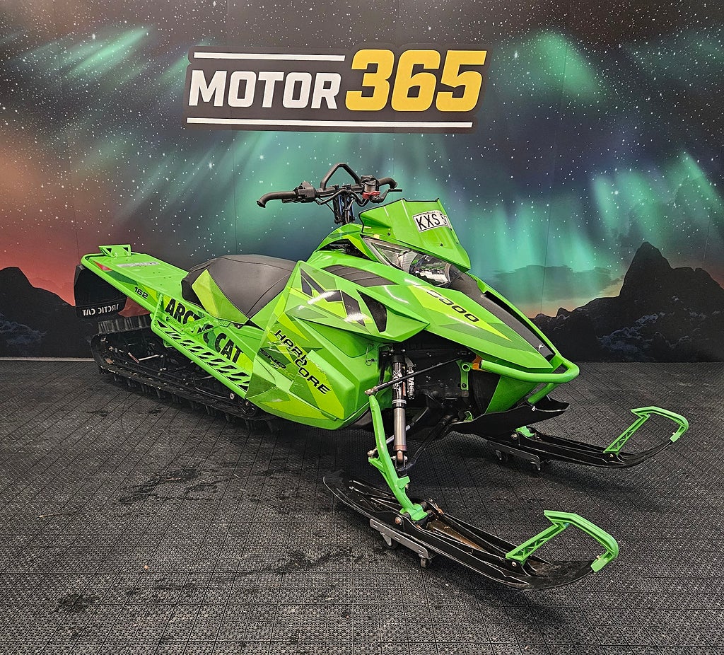 Arctic Cat M8000 HARDCORE 162" • 240 MIL / FR. 699 KR/MÅN