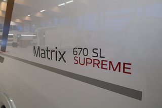 Husbil-halvintegrerad Adria Matrix Supreme 670 SL 10 av 46