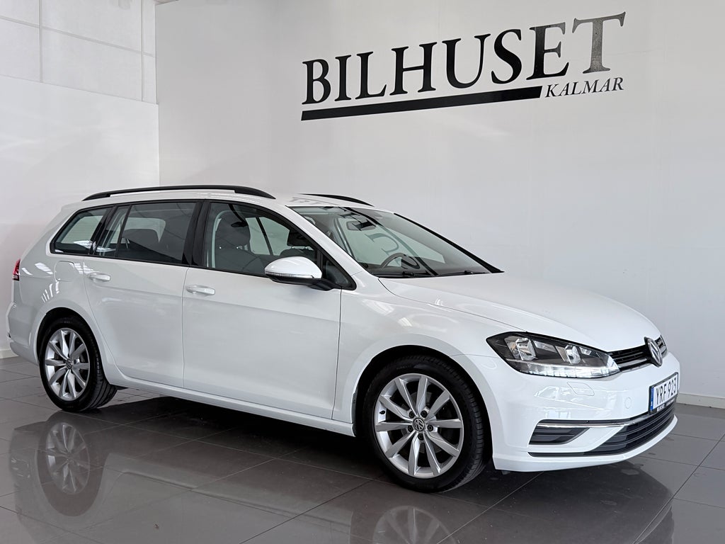 Volkswagen Golf I Sportscombi 1.0 TSI Base *Dragkrok *Backkamera *Cockpit