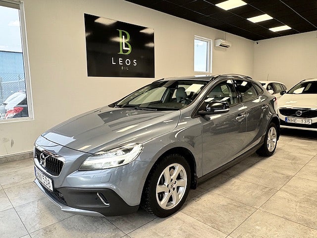 Volvo V40 Cross Country T3 Geartronic Momentum B-kamera// GPS