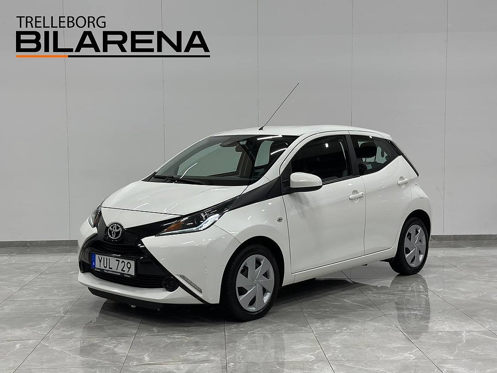 Toyota Aygo 5-dörrar 1.0 VVT-i Manuell, 69hk X-PLAY Touch
