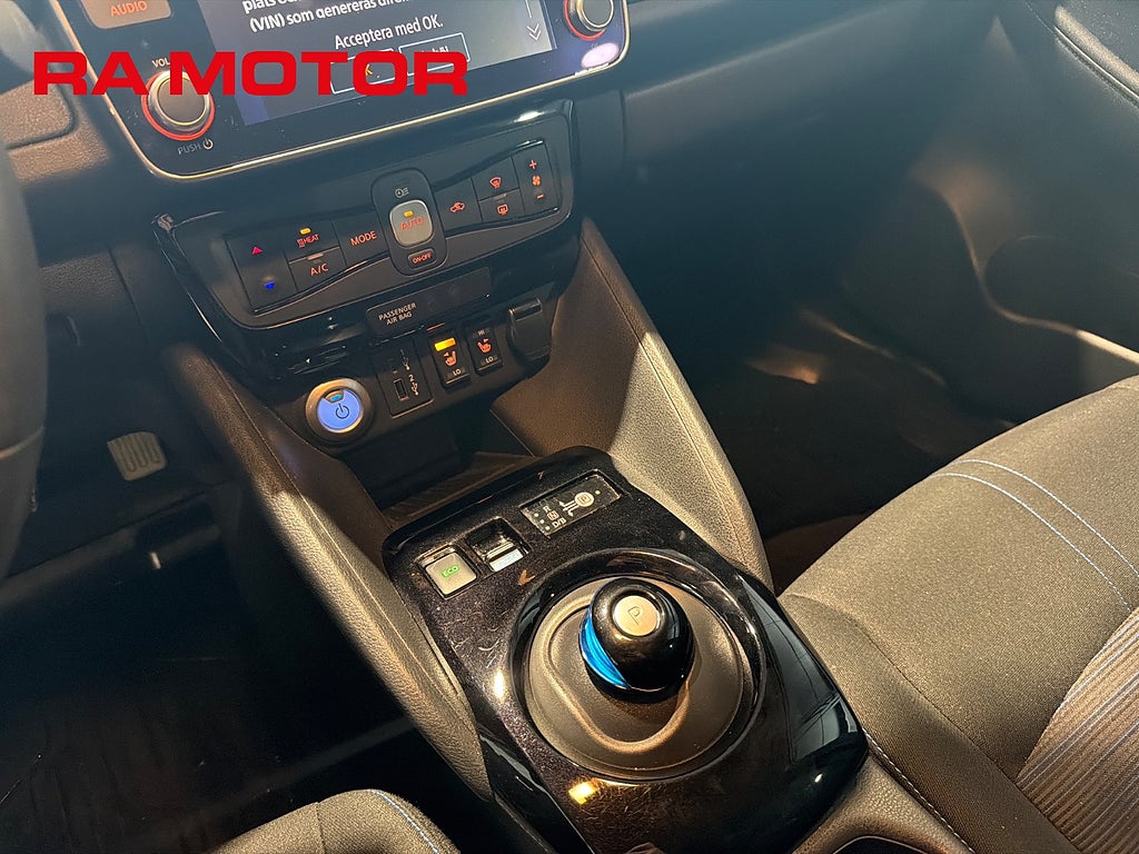 Nissan Leaf N-Connecta | 40kWh | Värmepump | 360° kamera | 2023