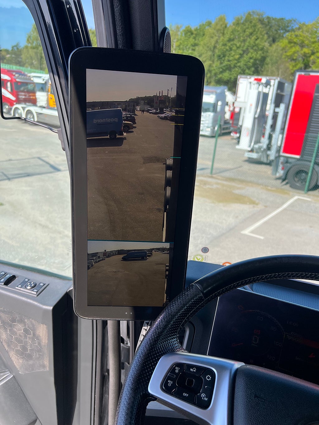 Mercedes-Benz Arocs 3251 Tridem Lastväxlare, Fullt Plogutrustad