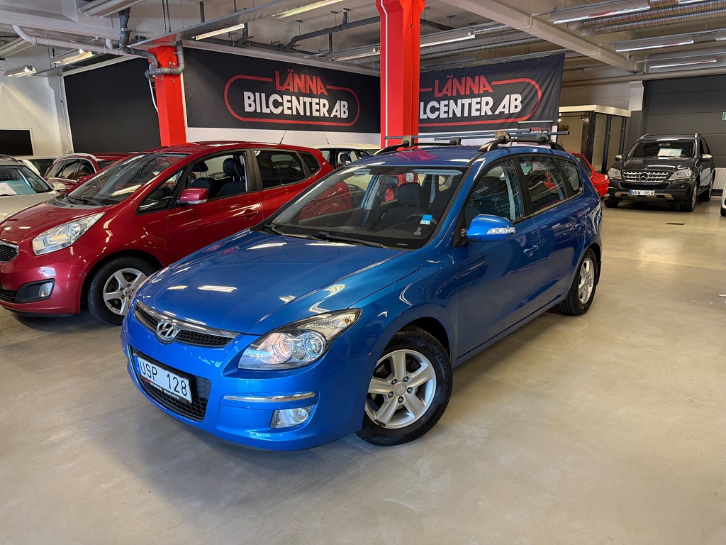 Hyundai i30 cw 1.6 2 ägare Ny servad Låg årsskatt SoV