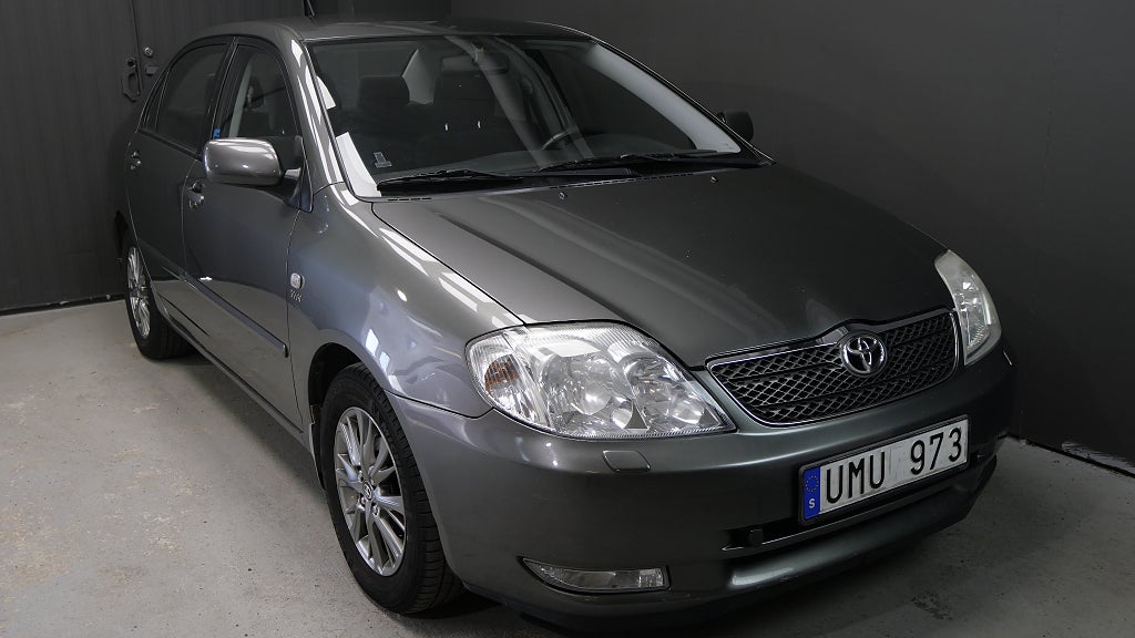 Toyota Corolla Sedan 1.6 VVT-i Mvärmare Dragkrok Farthållare Nyservad