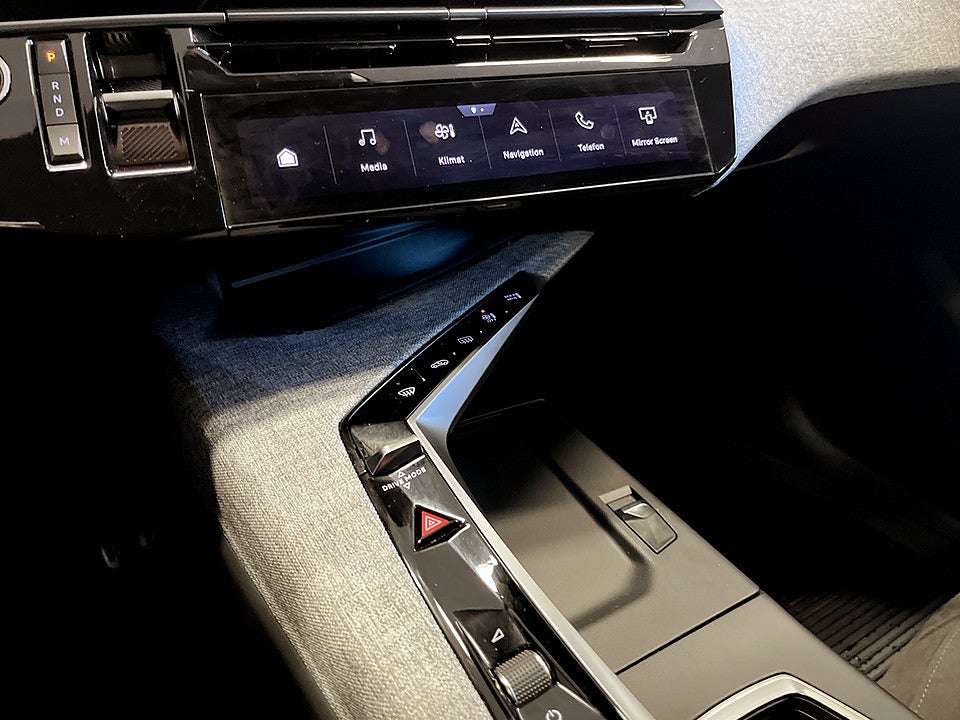 Bild på Peugeot 3008 GT Hybrid 145hk Aut B-KAMERA CARPLAY