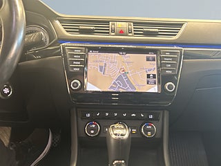 Skoda Superb Kombi 2.0 TDI 4×4 L&K Drag Dvärme CANTON B-kamera S&V – bild 11