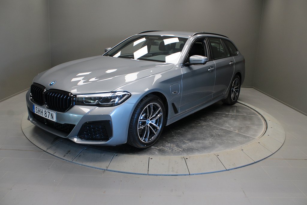 BMW 530e xDrive Touring / M Sport / Adaptiv farthållare/Drag