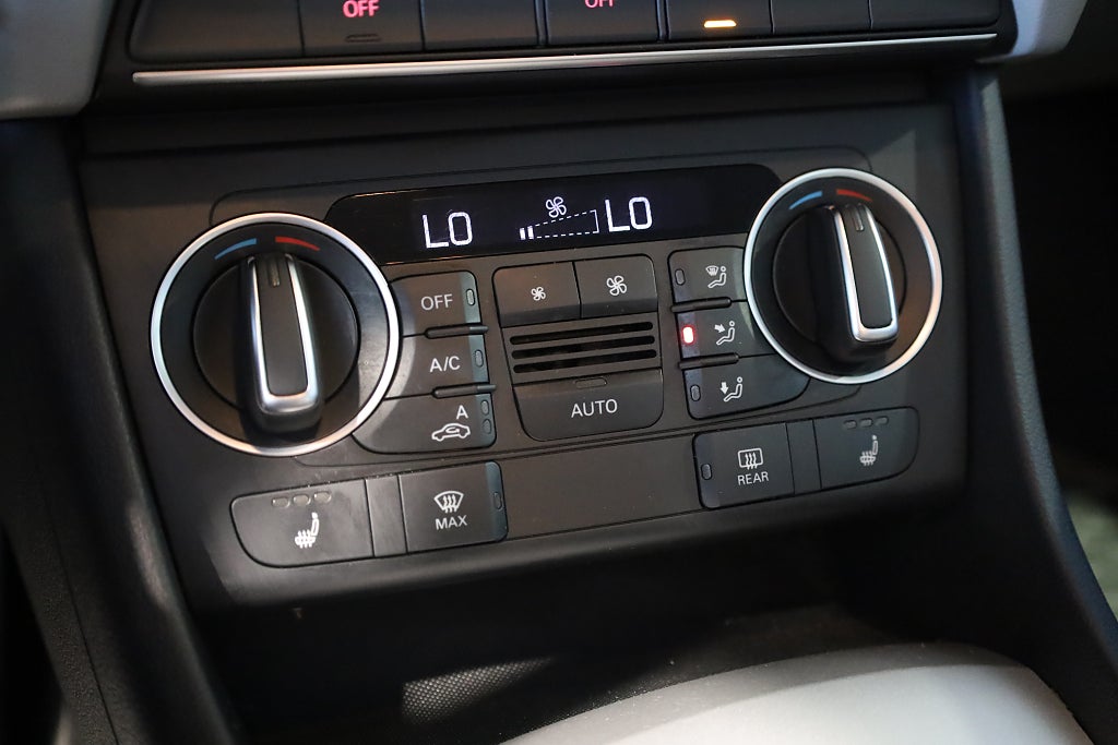 Audi Q3 2.0 TFSI quattro S Tronic Sport Edition Navi Blåtand 2016