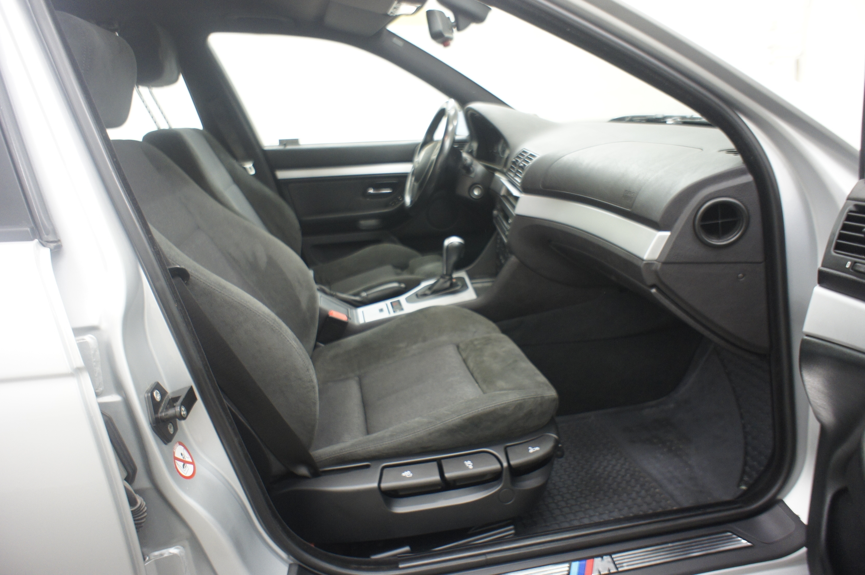 BMW 525 2004, bild 7/41