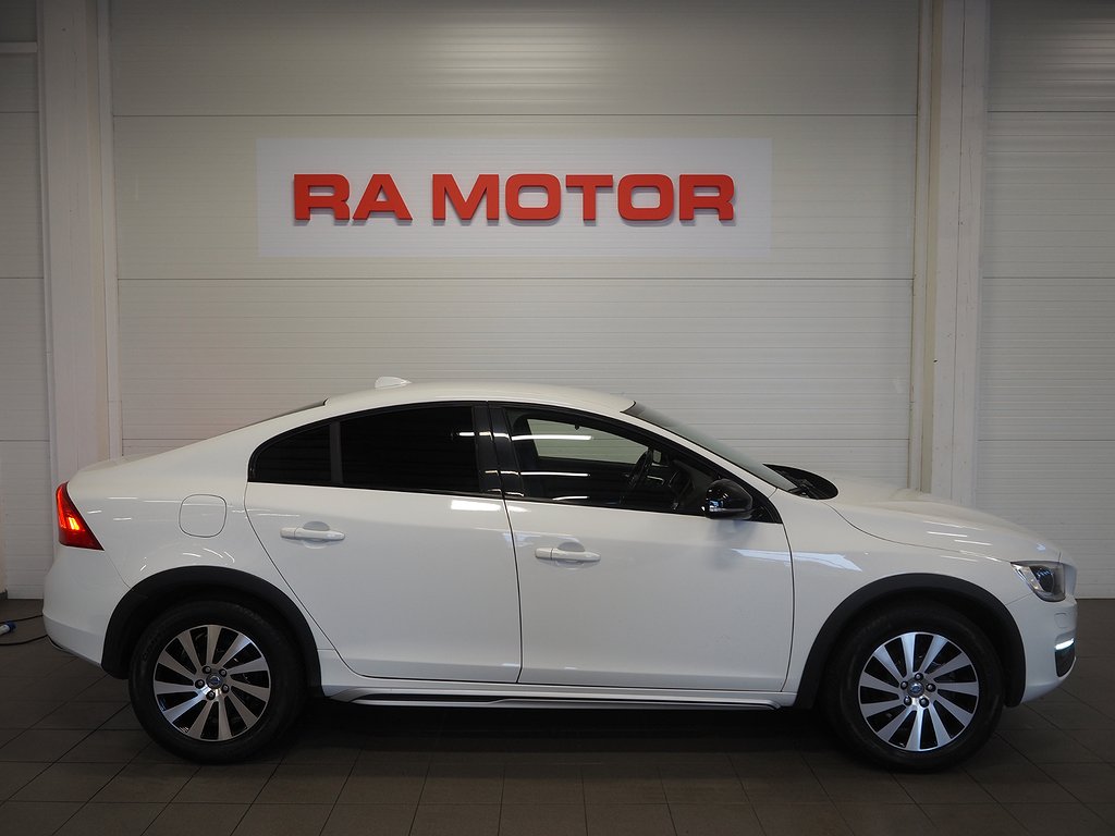 Volvo S60 Cross Country D4 190hk AWD Classic Drag Navi B-Kam 2018
