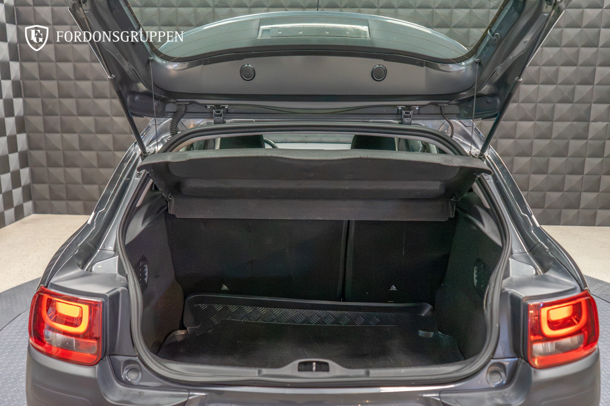 Citroen C4 Cactus 2017, bild 6/75