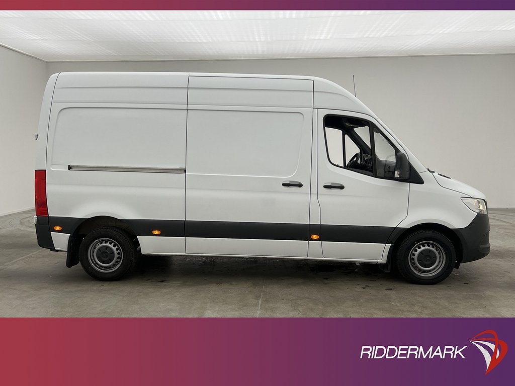 Mercedes-Benz Sprinter L2H2 211CDI Värm Drag B-Kamera Moms