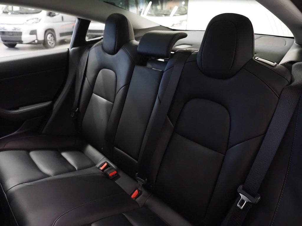 Tesla Model 3 Standard Range Plus Panorama Läder Navigation Kamera 2020