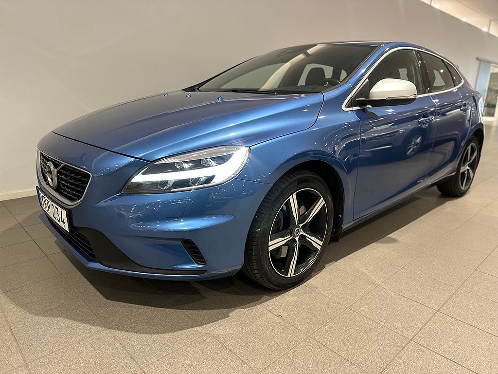 Volvo V40 D4 Business Adv R-Design, Dragkrok