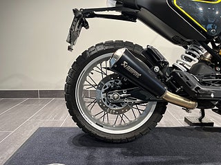Husqvarna Svartpilen 401/Tankväska/Akrapovic/24mån Räntefritt