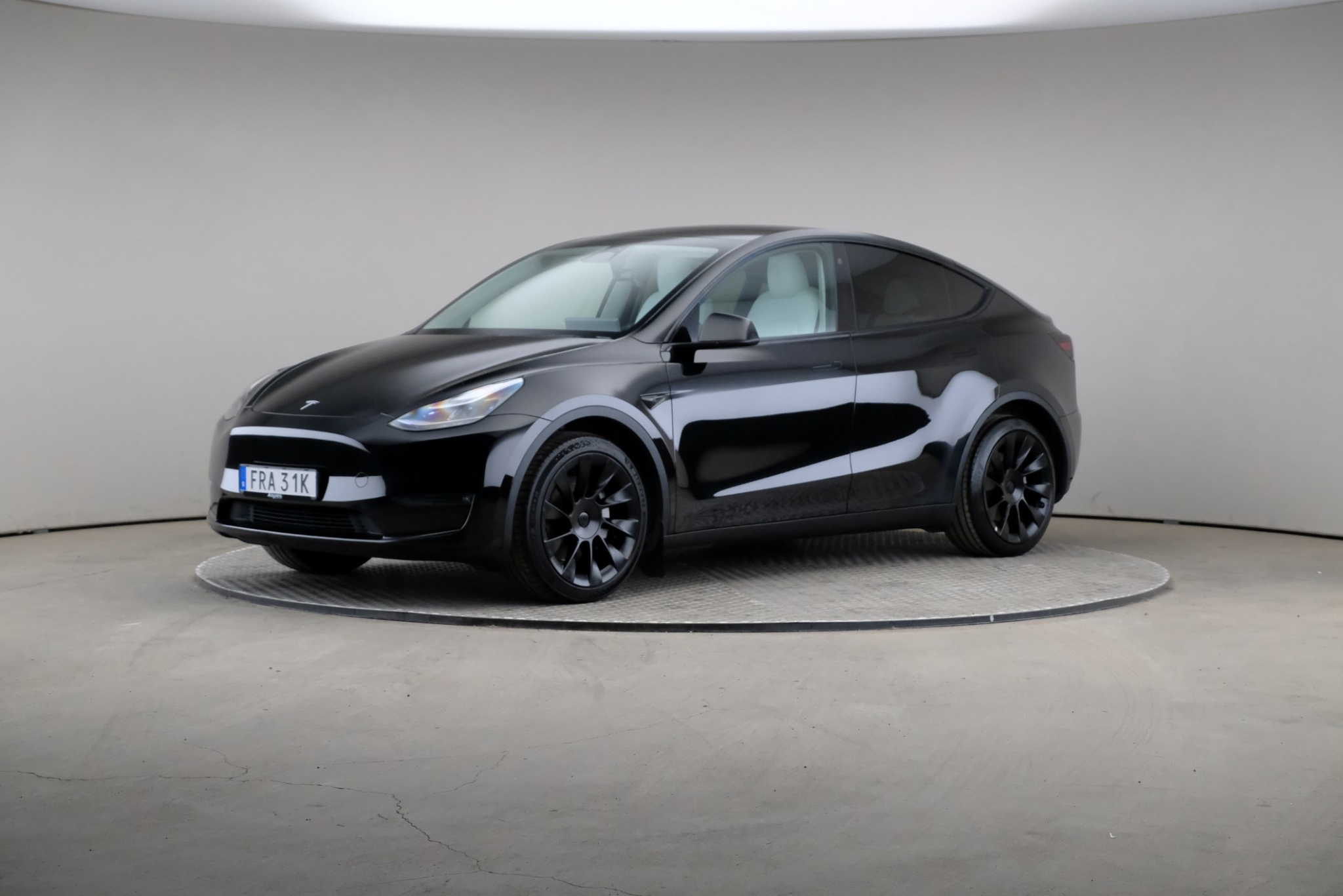 Tesla Model Y 2023, bild 4/10