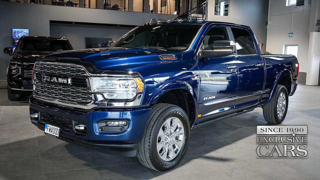 Dodge RAM 2500 HD Limited 6.7L Cummins I6 / NYSERVAD