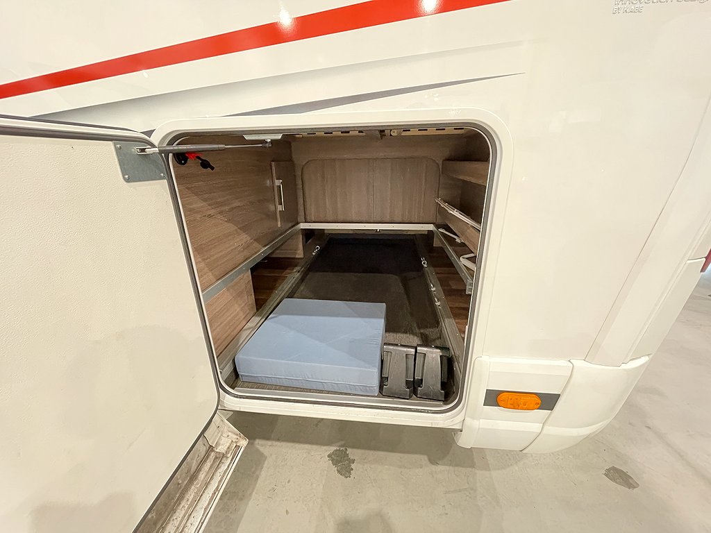 Kabe TMI 810 LXL /Hyd-stöd/AC bodel/Solcell/Litium/AUT180hk - Kabe
