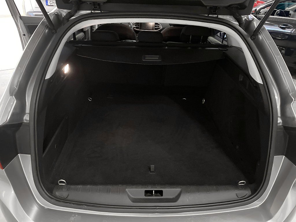 Peugeot 308 SW 1.2 PureTech 110 Active Euro 6 – bild 15