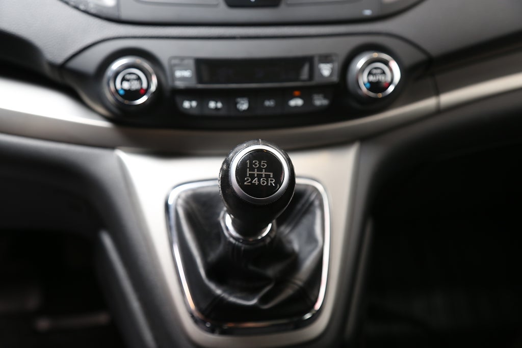 Honda CR-V 2,0 i-VTEC 155hk Elegance l Drag l Robust Pack 2013