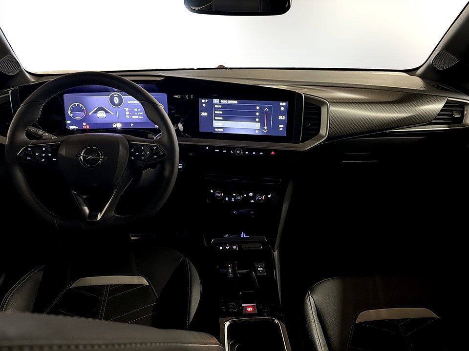 Bild på Opel Mokka Ultimate 1.2 PT 130hk Aut B-KAMERA CARPLAY