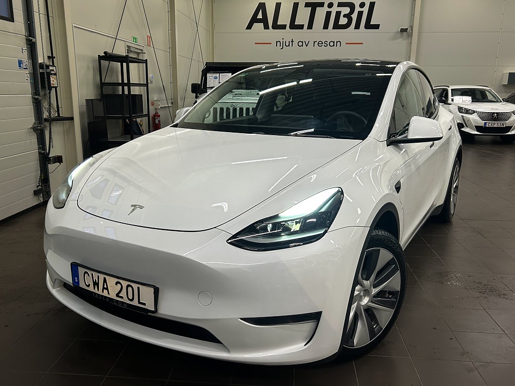 Tesla Model Y Long Range AWD Autopilot Panorama Leasbar/Moms