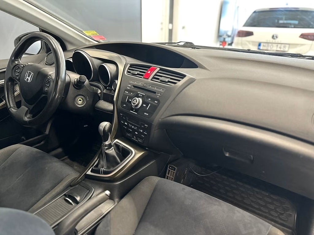 Honda Civic 1.8 i-VTEC Sport/B-Kamera/Dragkrok