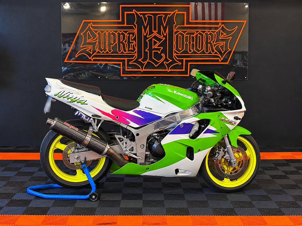 Kawasaki Ninja ZX-6R 0.6