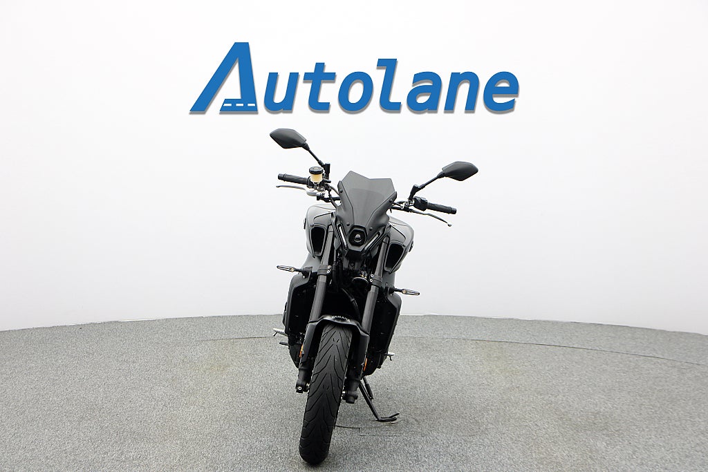 Yamaha MT-09 *RESERVERAD*