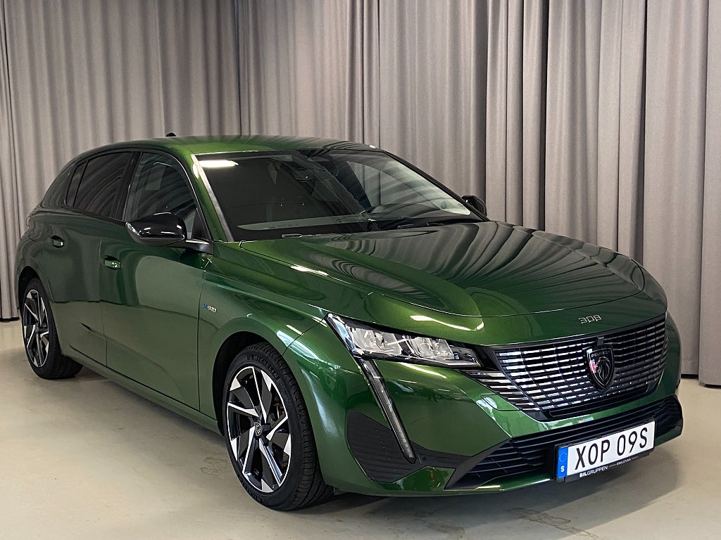 Peugeot 308 Allure Plug-In Hybrid 180hk. Navi