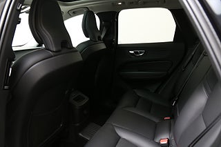 SUV Volvo XC60 22 av 26
