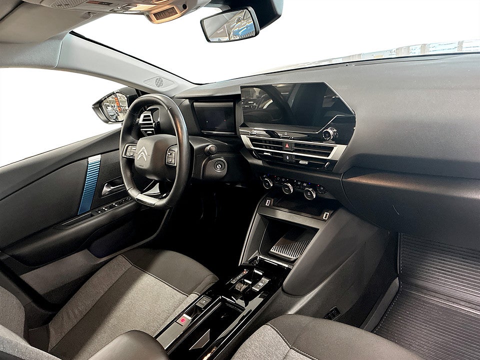 Bild på Citroën e-C4 Feel 50kWh 136hk Aut RATTVÄRME P-SENSORER