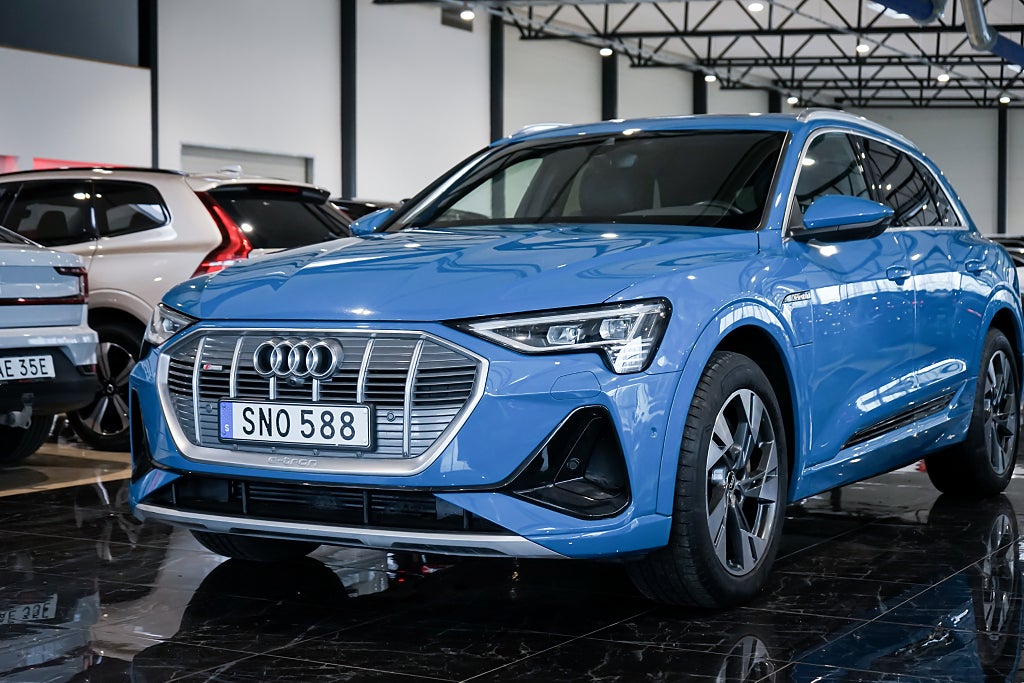 Audi E-Tron 55 quattro S Line 408hk 360Kam Drag Pano Carplay 