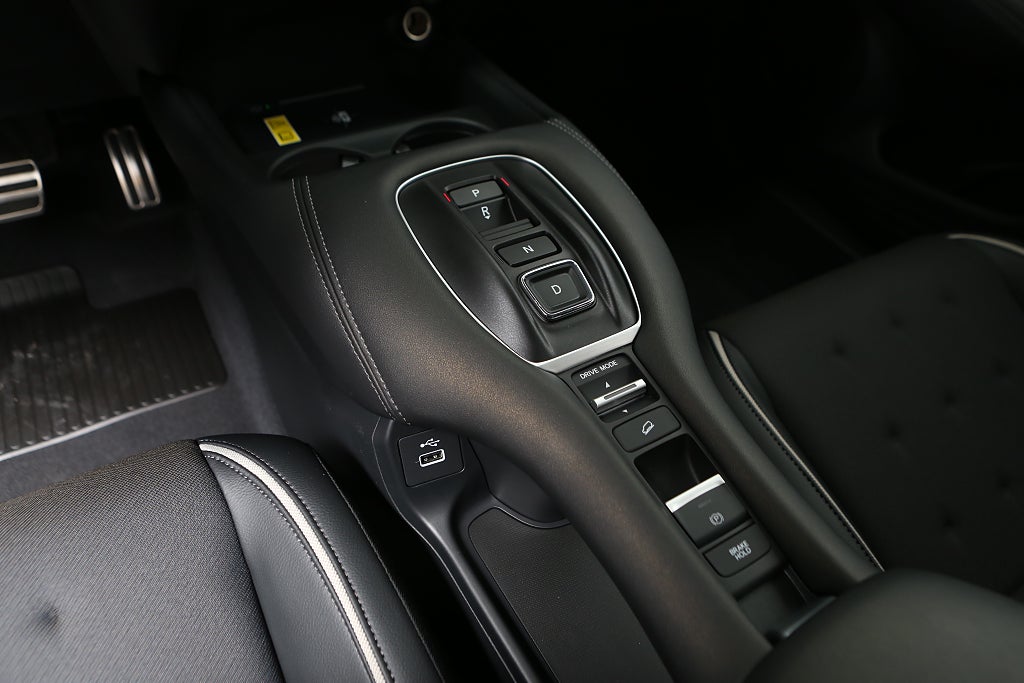 Honda ZR-V SPORT FULLHYBRID |  i Lager | 8år Garanti +5 år Service 2026