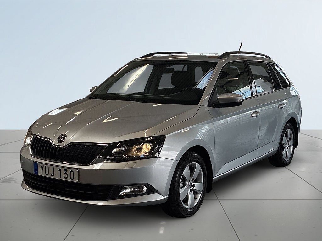 Skoda Fabia Kombi 1.0 TSI DSG Style S&V-hjul/Carplay/Psens/Drag