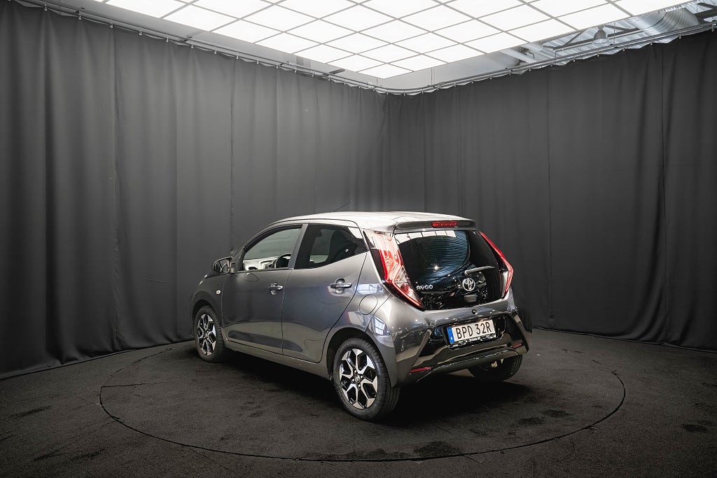 Toyota Aygo VVT-i x-shift X-PLAY STYLE KAMERA CARPLAY