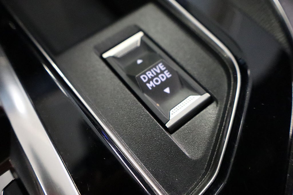 Bild på Peugeot 3008 GT HYBRID4 300hk Aut AWD - B-KAMERA