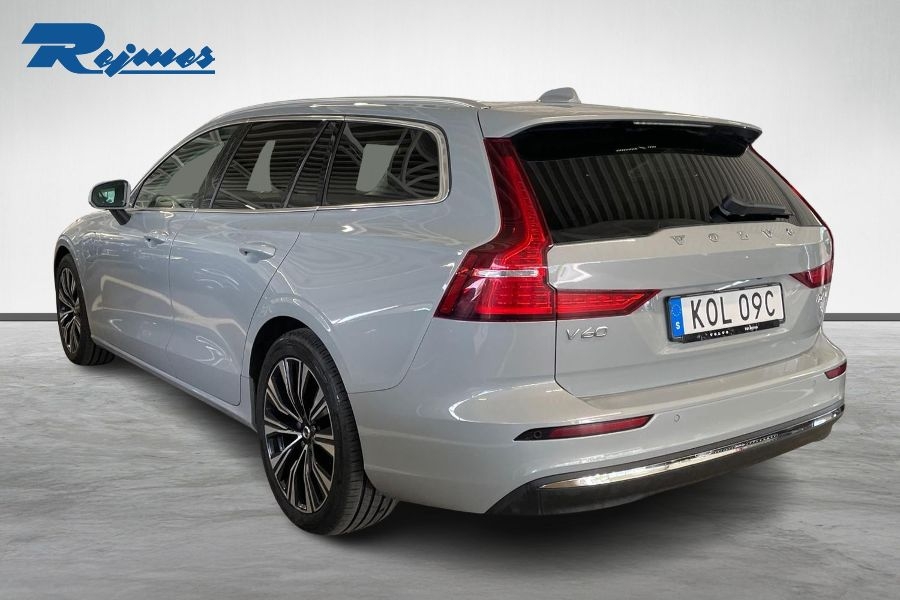 Volvo V60 T6 Core Bright 2025, kuva 2/61