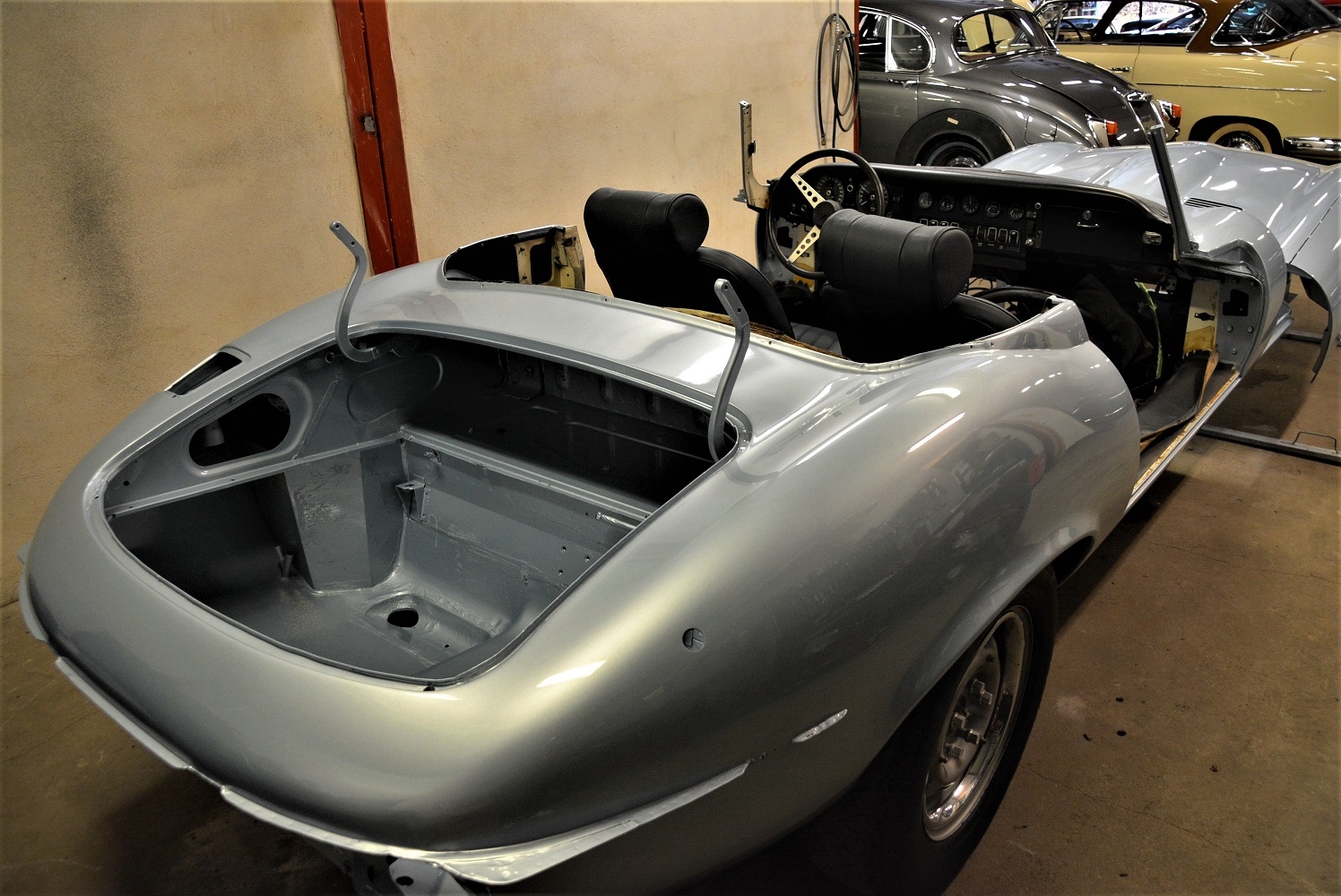 Jaguar E-Type V12 Rdst SIII OBS 1973, bild 6/33