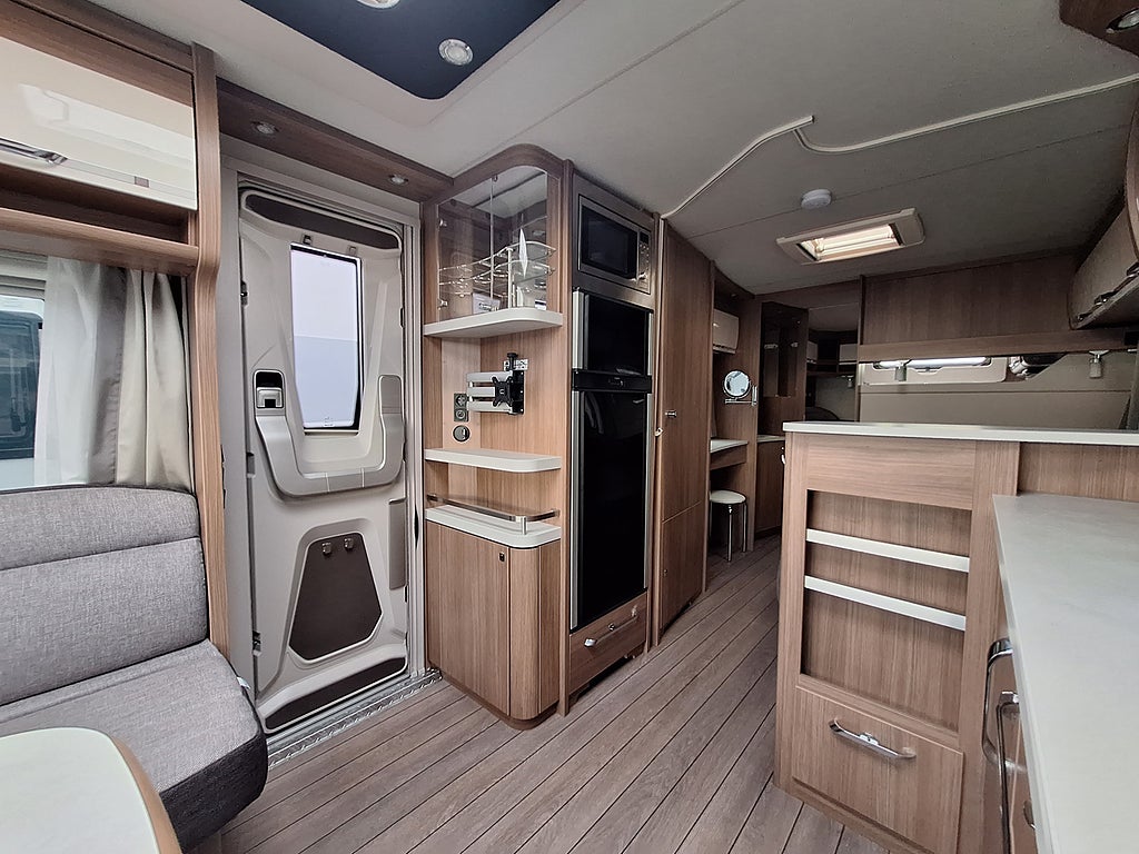 Knaus Scandinavian Selection 750 UFK Barnkammare