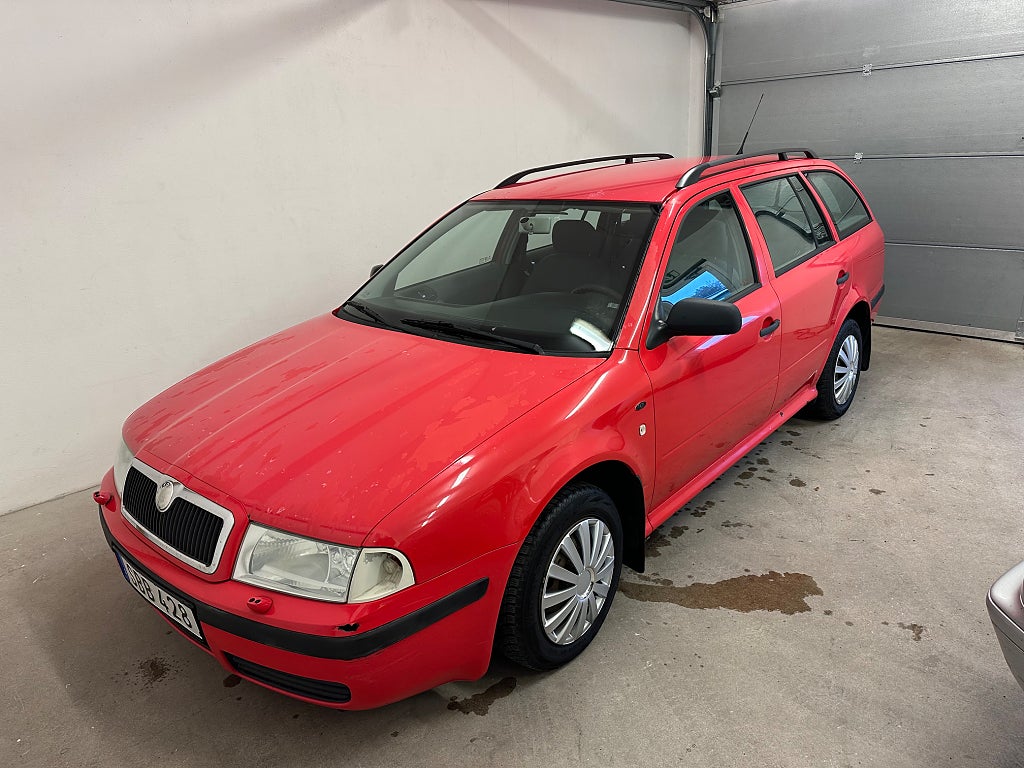 Skoda Octavia Tour Kombi 1.6 MPI DRAGKROK/NYBES