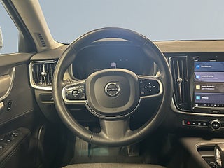 Volvo V90 Cross Country B4 AWD Geartronic Core MOMS/Kamera/Carplay/GPS/S&V-Däck – bild 9