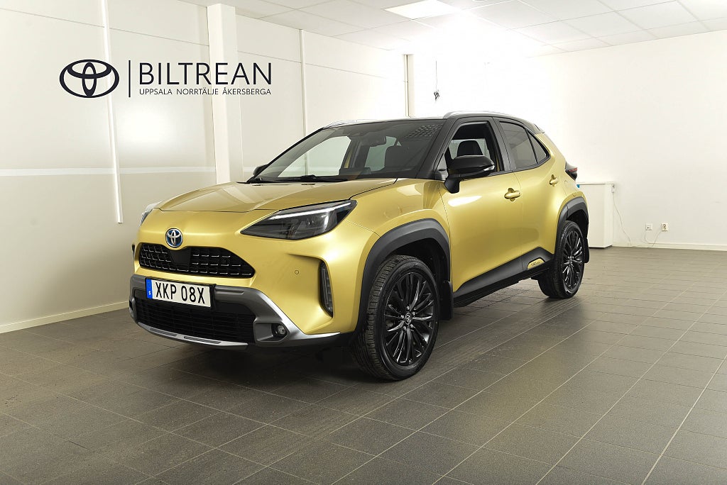 Toyota Yaris Cross 1,5 Elhybrid AWD Adventure Bi-Tone