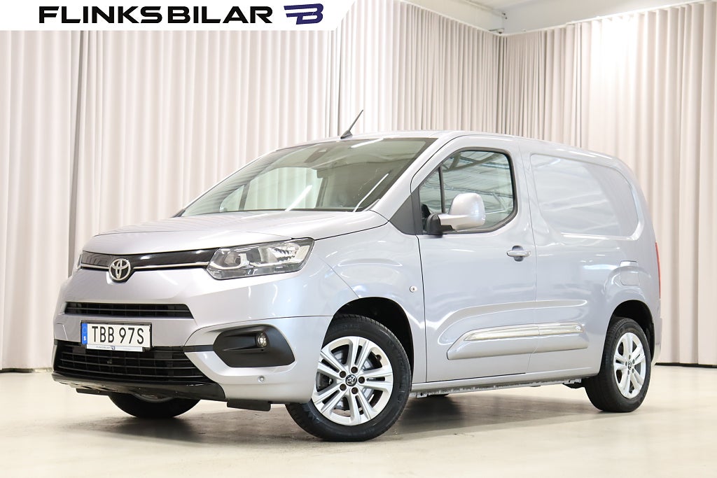 Toyota ProAce City 130HK Automat Drag Värmare Backkamera Moms