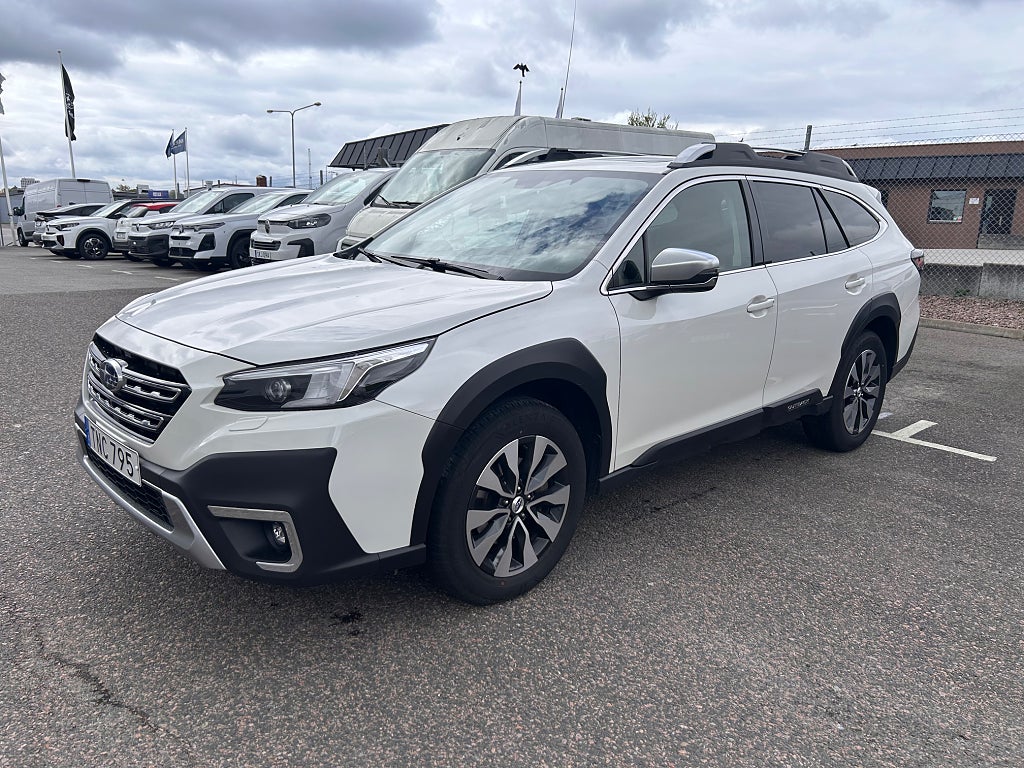 Subaru Outback 2.5 4WD XFuel Lineartronic Touring Årsskatt 965:-